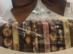 -Laderach 莱德拉(上海环贸iapm店)