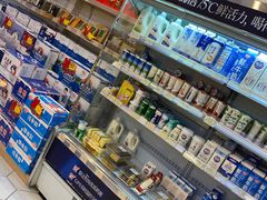 零售区-牛朋牛奶棚(南昌路店)