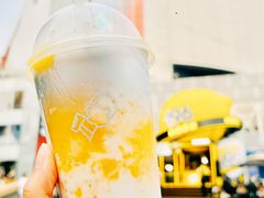 -喜茶(上海淮海中路渔阳里店)