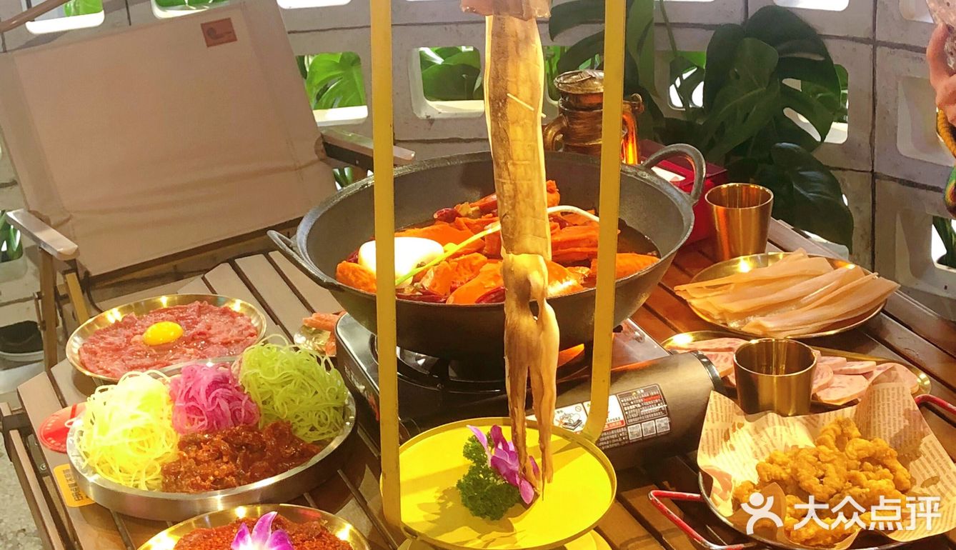 配上他家特有的奶油啤酒！聚会超级推荐哦！