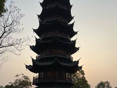 -龙华寺