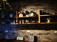 -春天里·老街坊餐厅(港隆广场店)