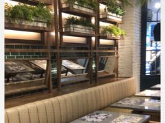 -Kub Kao Kub Pla (Terminal21)