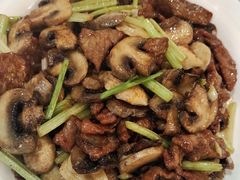 -汗腾格里·风味餐厅(新疆驻京办店)