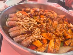 -黄记煌三汁焖锅(新佳丽江汉路店)