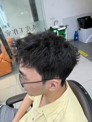 -尤司男士国潮理发馆