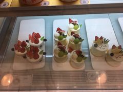 -花花卷卷·鲜食蛋糕(静安久光百货店)