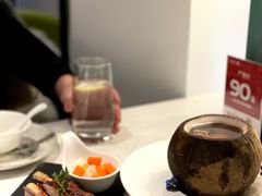 椰子八宝鸡汤-闻见中国海南菜(K11店)