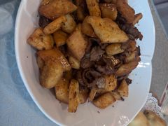 -汗腾格里·风味餐厅(新疆驻京办店)