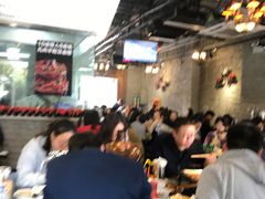 大堂-巴四老城区炭火蛙锅(张江店)