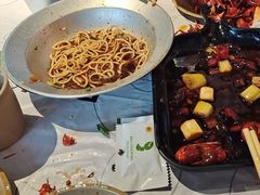 -巴厘龙虾·榜首油焖大虾(音乐学院·沿江酒馆店)