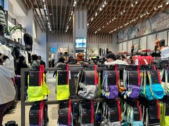 -lululemon(比斯特购物村店)