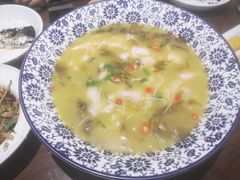 -东口码头·烧鸽子·鱼头泡饼·地方菜(金鹰悦城店)