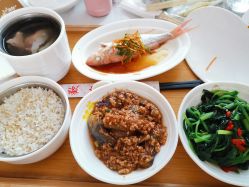 -宝媛会月子中心(越秀店)