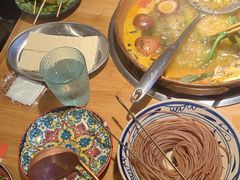 -洱火云南酸菜牛肉火锅(石景山当代商城店)