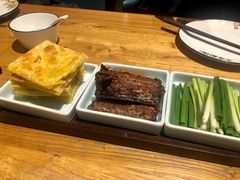 烙饼卷带鱼-壹零捌道·北京烤鸭(车公庄店)