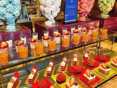 -大中华希尔顿酒店-念自助餐·嗨啤·小龙虾