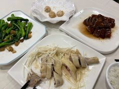 -品香菜馆(旗峰路中侨大厦店)