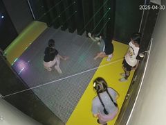 -bb boom运动闯关密室·聚会团建·家庭亲子(龙湖西溪天街店)