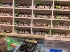-沫芮眼镜·蔡司官方授权店(人民广场店)