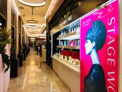 -AKOZO Beauty Salon