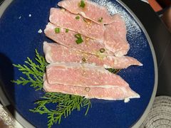 -山川小町·极番烧肉(新地假日广场店)