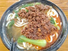 半半米线-丽虹云南过桥米线(兴工街店)