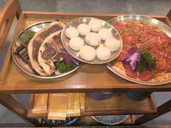 -明洞阿姨·韩式酱蟹烤肉·创意料理(三元桥店)