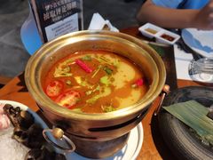冬阴功小火锅-Mr·Fish鱼鲜生海鲜放题(银泰in99店)