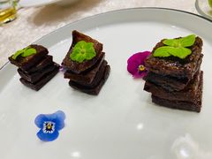 脆皮松板肉-新光酒家·河豚·海鲜·蟹料理(浦东店)