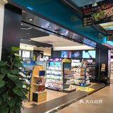 夏天来这里逛逛买买买吧，位置超级方便