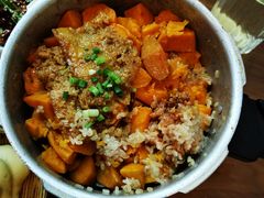 -有红鸡毛店·川菜(建设路店)