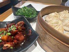 -馋三尺蟹粉小笼(人民广场店)