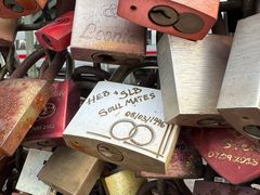 -科隆霍亨索伦桥爱情锁