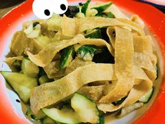 秘制豆皮黄瓜-炙热童年·老北京炙子烤肉(南锣鼓巷店)