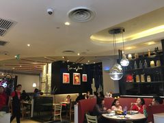 大堂-必胜客(武汉欢乐谷店)