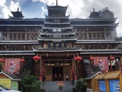 -亮欢寨酸汤鱼(沙冲路店)
