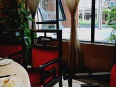 靠窗位-悦湖公馆