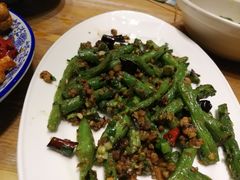 -临界音乐酒馆·小龙虾·江湖菜(华熙LIVE·鱼洞店)