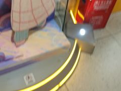 -泡泡玛特POPMART(上海环球港店)