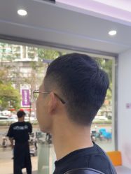 -首脑美发沙龙