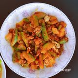 从不喧宾夺主，但又最具点缀效果，不接受反驳。