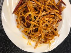 拌板筋-金龙烧烤·牛肉面(西塔店)
