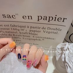 -米小兔美甲美睫