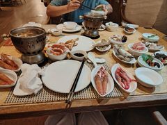 -雍和会海鲜姿造自助(湖东路店)