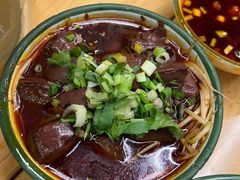 -拈签一笑黄牛肉辣卤串串