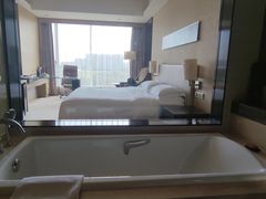 -广州花都皇冠假日酒店