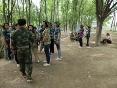 -亲兄弟真人CS团建拓展基地