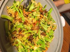 -旺角小渔村·海肠捞饭开创者(环山路店)