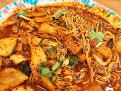 -西部马华清真兰州牛肉面·烧烤夜市(关东店)